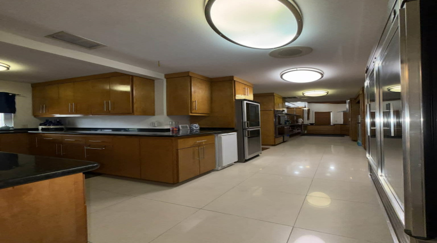 3110 Jacaranda Dr., Harlingen, Texas 78550-7448, 4 Bedrooms Bedrooms, 11 Rooms Rooms,5 BathroomsBathrooms,Residential,For Sale,3110 Jacaranda Dr.,20262449
