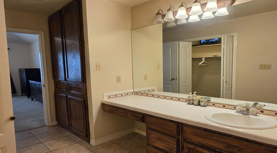 409 Cinnamon Teal Lp, Laredo, Texas 78044, 2 Bedrooms Bedrooms, 4 Rooms Rooms,2 BathroomsBathrooms,Residential,For Sale,409 Cinnamon Teal Lp,20262450
