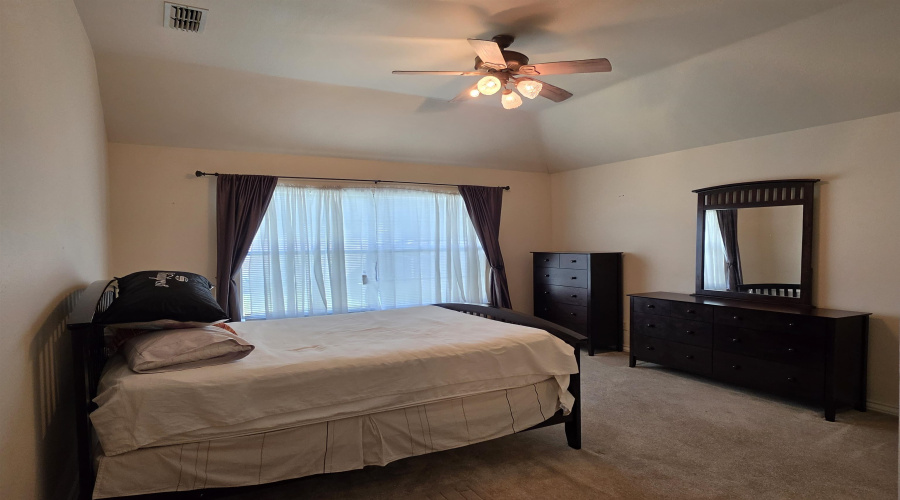 409 Cinnamon Teal Lp, Laredo, Texas 78044, 2 Bedrooms Bedrooms, 4 Rooms Rooms,2 BathroomsBathrooms,Residential,For Sale,409 Cinnamon Teal Lp,20262450