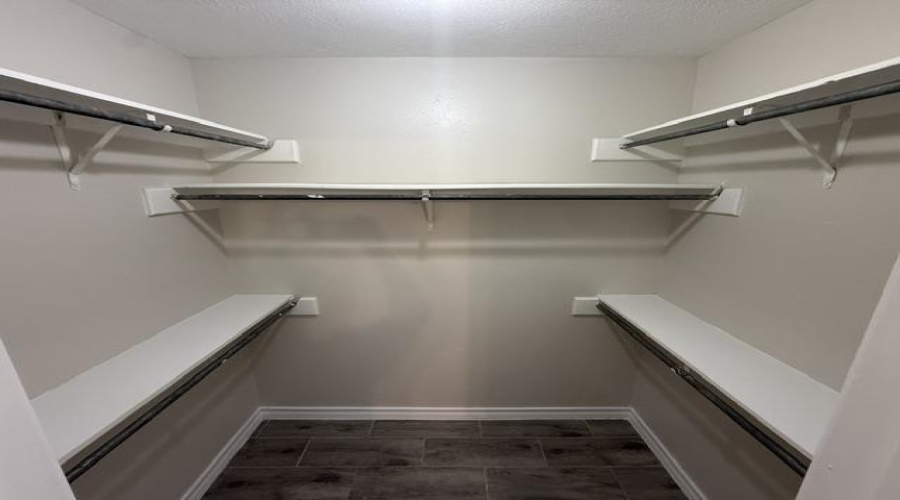 1208 North Oakmont Lp, Laredo, Texas 78045, 3 Bedrooms Bedrooms, 5 Rooms Rooms,2 BathroomsBathrooms,Residential,For Rent,1208 North Oakmont Lp,20262452