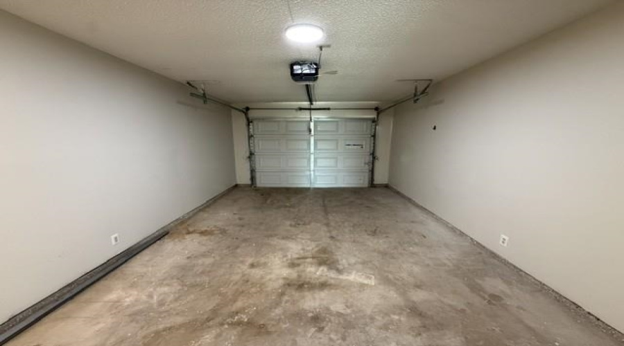 1208 North Oakmont Lp, Laredo, Texas 78045, 3 Bedrooms Bedrooms, 5 Rooms Rooms,2 BathroomsBathrooms,Residential,For Rent,1208 North Oakmont Lp,20262452