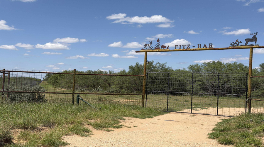 999 Jordan Rd., Encinal, Texas 78019, ,Land,For Sale,999 Jordan Rd.,20262466