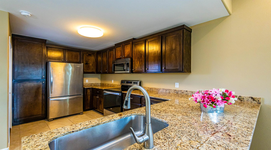 513 Graneros Ave., Laredo, Texas 78046, 3 Bedrooms Bedrooms, 5 Rooms Rooms,2 BathroomsBathrooms,Residential,For Sale,513 Graneros Ave.,20262462
