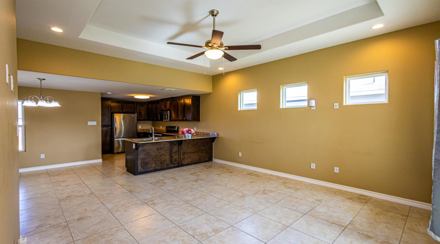 513 Graneros Ave., Laredo, Texas 78046, 3 Bedrooms Bedrooms, 5 Rooms Rooms,2 BathroomsBathrooms,Residential,For Sale,513 Graneros Ave.,20262462