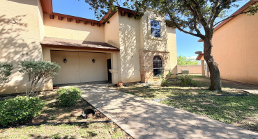 10706 International Blvd, Laredo, Texas 78045, 2 Bedrooms Bedrooms, 4 Rooms Rooms,1 BathroomBathrooms,Residential,For Rent,10706 International Blvd,20262463
