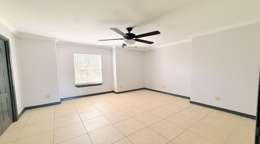 10706 International Blvd, Laredo, Texas 78045, 2 Bedrooms Bedrooms, 4 Rooms Rooms,1 BathroomBathrooms,Residential,For Rent,10706 International Blvd,20262463