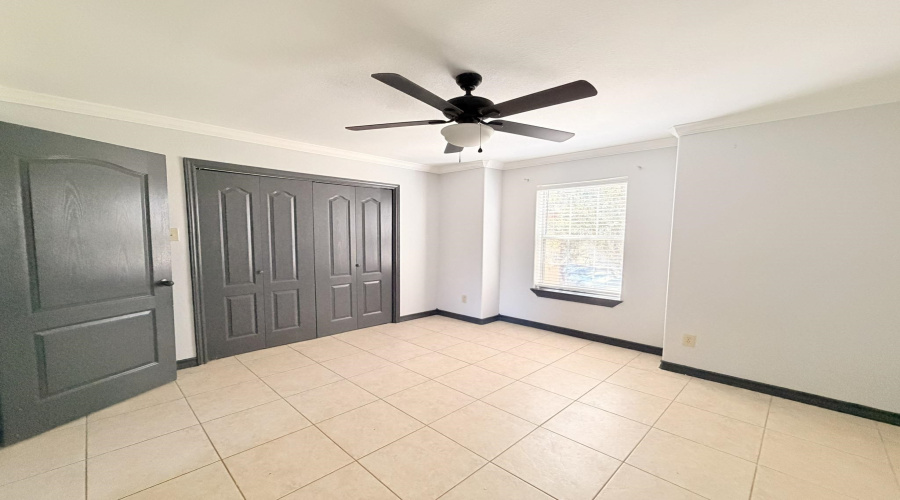 10706 International Blvd, Laredo, Texas 78045, 2 Bedrooms Bedrooms, 4 Rooms Rooms,1 BathroomBathrooms,Residential,For Rent,10706 International Blvd,20262463