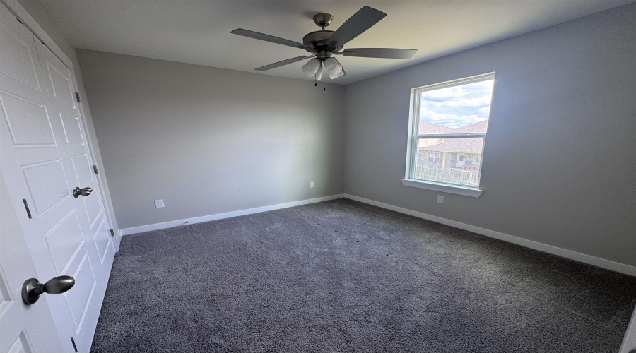 1615 Sambar Lp, Laredo, Texas 78045, 3 Bedrooms Bedrooms, 6 Rooms Rooms,2 BathroomsBathrooms,Residential,For Sale,1615 Sambar Lp,20262464
