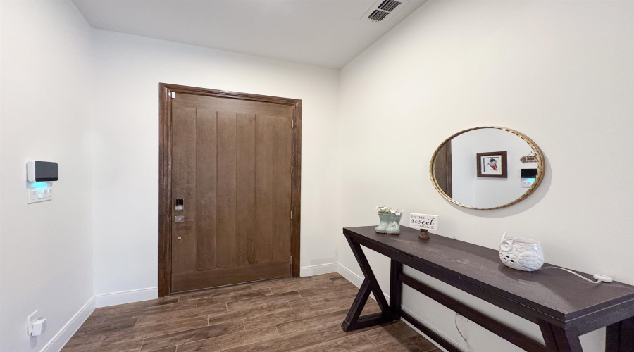 2421 Messi St., laredo, Texas 78041, 3 Bedrooms Bedrooms, 5 Rooms Rooms,2 BathroomsBathrooms,Residential,For Sale,2421 Messi St.,20262471