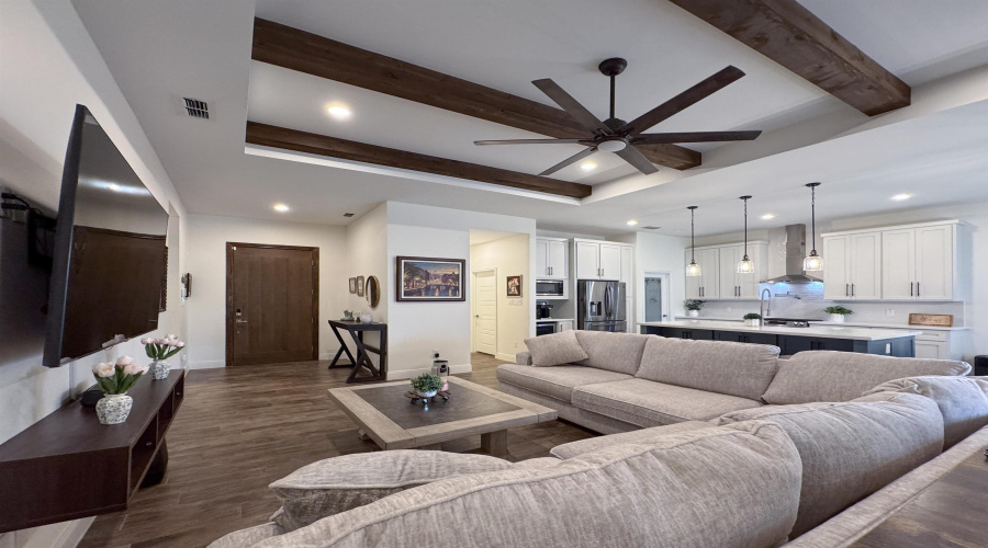 2421 Messi St., laredo, Texas 78041, 3 Bedrooms Bedrooms, 5 Rooms Rooms,2 BathroomsBathrooms,Residential,For Sale,2421 Messi St.,20262471