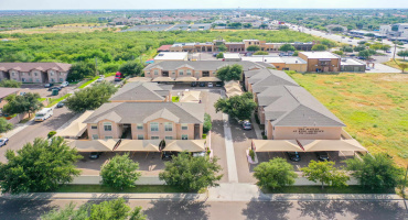 2720 Camelot Dr, Laredo, Texas 78041, 2 Bedrooms Bedrooms, 4 Rooms Rooms,2 BathroomsBathrooms,Residential,For Rent,2720 Camelot Dr,20262472