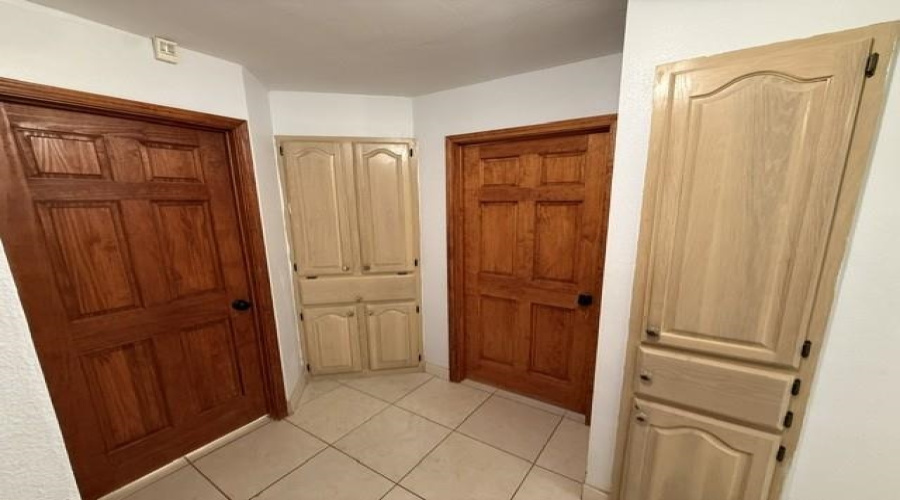 8611 Chris Ln, Laredo, Texas 78045, 3 Bedrooms Bedrooms, 5 Rooms Rooms,2 BathroomsBathrooms,Residential,For Rent,8611 Chris Ln,20262473
