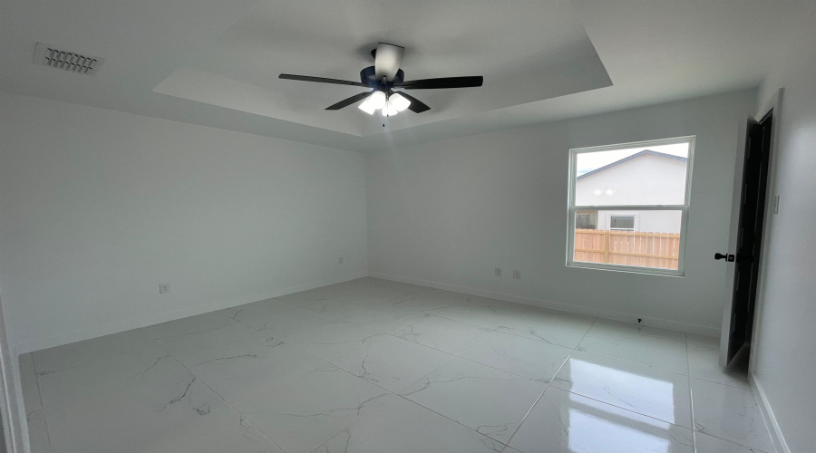 7017 Castano Dr., Laredo, Texas 78046, 3 Bedrooms Bedrooms, 5 Rooms Rooms,2 BathroomsBathrooms,Residential,For Rent,7017 Castano Dr.,20262475