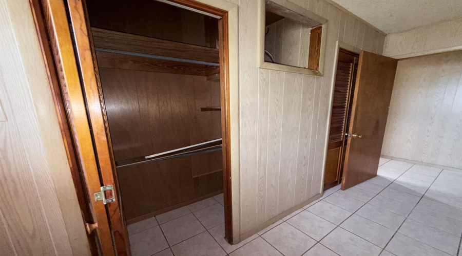 2116 Springfield Ave, Laredo, Texas 78040, 3 Bedrooms Bedrooms, 5 Rooms Rooms,2 BathroomsBathrooms,Residential,For Sale,2116 Springfield Ave,20262476