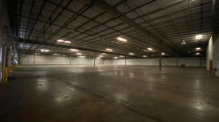 2202 Santa Rita Ave, Laredo, TX, Texas 78040, 1 Bedroom Bedrooms, 11 Rooms Rooms,3 BathroomsBathrooms,Commercial/industrial,For Rent,2202 Santa Rita Ave,20262482