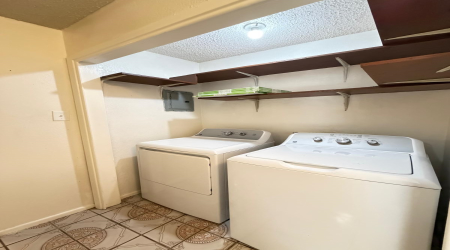 1507 Agave Dr, Laredo, Texas 78041, 3 Bedrooms Bedrooms, 5 Rooms Rooms,2 BathroomsBathrooms,Residential,For Rent,1507 Agave Dr,20262478