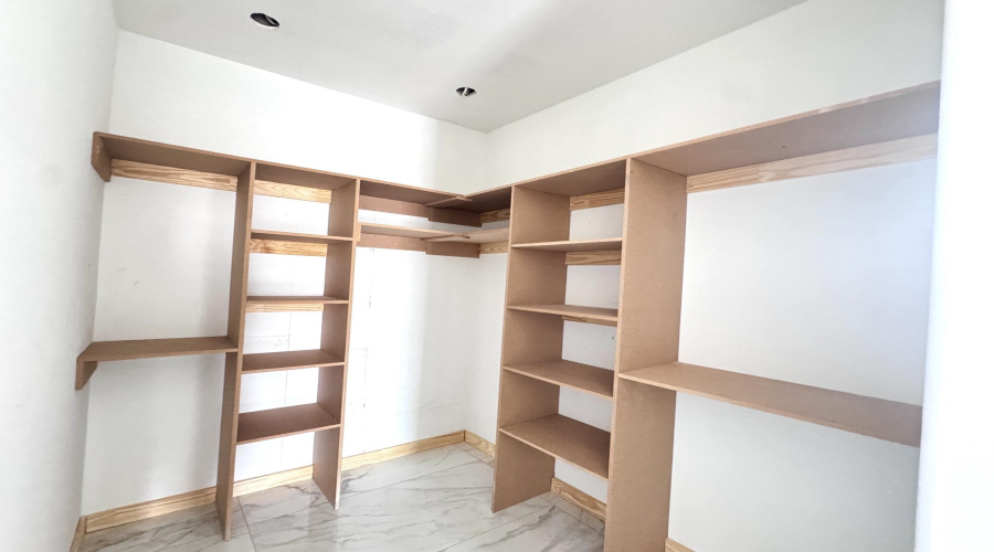 5003 Luna Grande Lp., LAREDO, Texas 78046, 3 Bedrooms Bedrooms, 5 Rooms Rooms,2 BathroomsBathrooms,Residential,For Sale,5003 Luna Grande Lp.,20262479
