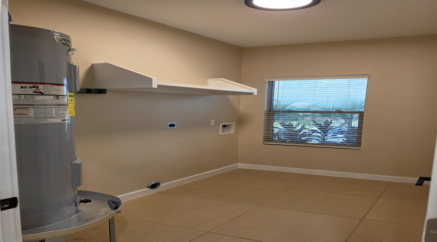 1903 Calvillo Dr., Laredo, Texas 78046-5275, 3 Bedrooms Bedrooms, 4 Rooms Rooms,2 BathroomsBathrooms,Residential,For Sale,1903 Calvillo Dr.,20262481