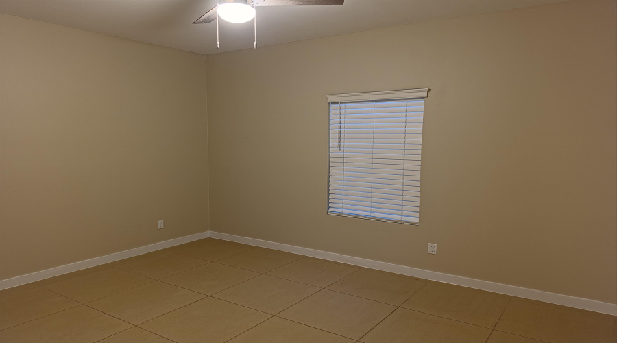 1903 Calvillo Dr., Laredo, Texas 78046-5275, 3 Bedrooms Bedrooms, 4 Rooms Rooms,2 BathroomsBathrooms,Residential,For Sale,1903 Calvillo Dr.,20262481