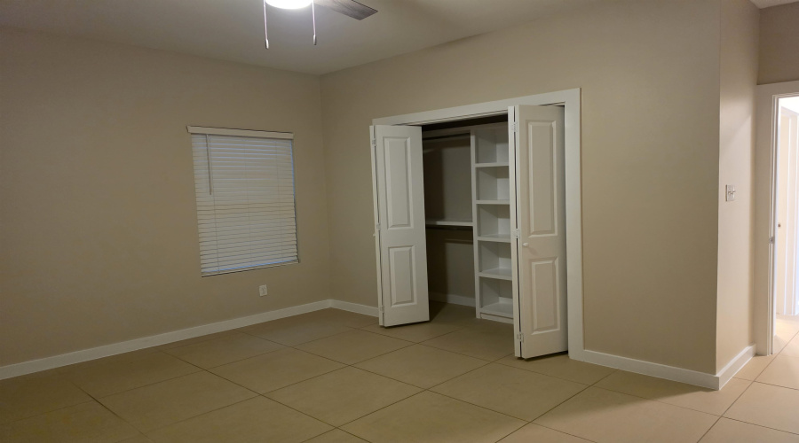 1903 Calvillo Dr., Laredo, Texas 78046-5275, 3 Bedrooms Bedrooms, 4 Rooms Rooms,2 BathroomsBathrooms,Residential,For Sale,1903 Calvillo Dr.,20262481