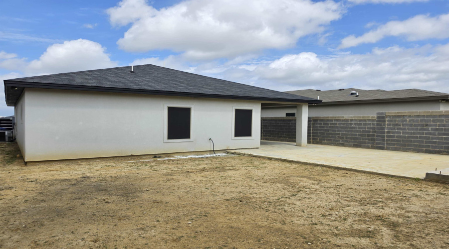 1903 Calvillo Dr., Laredo, Texas 78046-5275, 3 Bedrooms Bedrooms, 4 Rooms Rooms,2 BathroomsBathrooms,Residential,For Sale,1903 Calvillo Dr.,20262481