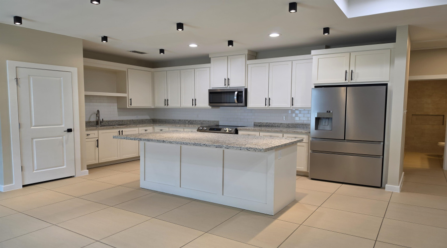 1903 Calvillo Dr., Laredo, Texas 78046-5275, 3 Bedrooms Bedrooms, 4 Rooms Rooms,2 BathroomsBathrooms,Residential,For Sale,1903 Calvillo Dr.,20262481