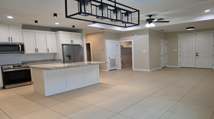 1903 Calvillo Dr., Laredo, Texas 78046-5275, 3 Bedrooms Bedrooms, 4 Rooms Rooms,2 BathroomsBathrooms,Residential,For Sale,1903 Calvillo Dr.,20262481