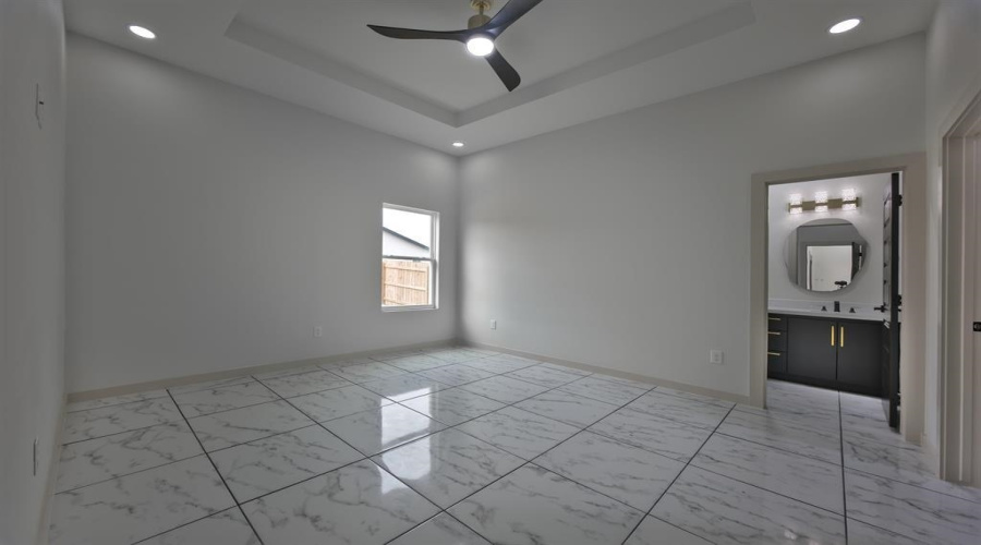 2914 Coventry Dr., LAREDO, Texas 78046, 3 Bedrooms Bedrooms, 5 Rooms Rooms,2 BathroomsBathrooms,Residential,For Sale,2914 Coventry Dr.,20262485