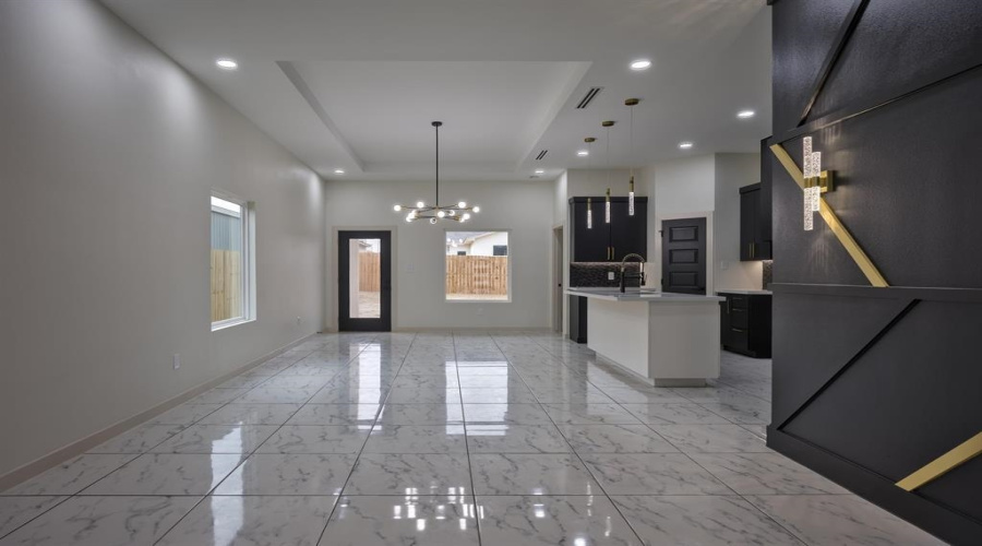 2914 Coventry Dr., LAREDO, Texas 78046, 3 Bedrooms Bedrooms, 5 Rooms Rooms,2 BathroomsBathrooms,Residential,For Sale,2914 Coventry Dr.,20262485