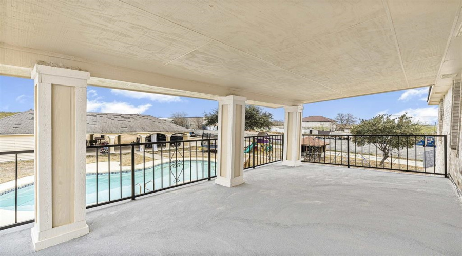 329 Old Milwaukee Rd., LAREDO, Texas 78043, 5 Bedrooms Bedrooms, 8 Rooms Rooms,3 BathroomsBathrooms,Residential,For Sale,329 Old Milwaukee Rd.,20262486