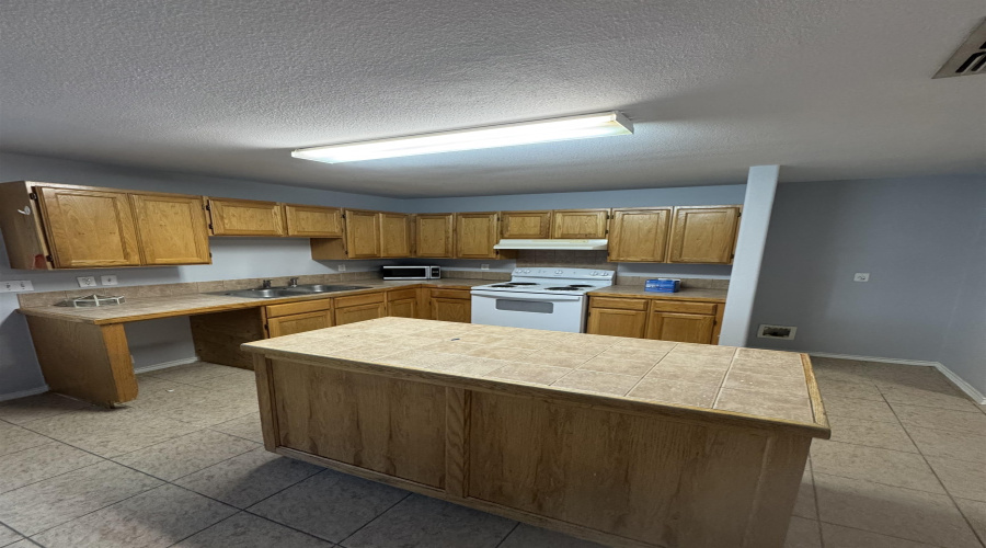 519 Gandara Dr, Laredo, Texas 78045, 3 Bedrooms Bedrooms, 5 Rooms Rooms,2 BathroomsBathrooms,Residential,For Rent,519 Gandara Dr,20262488