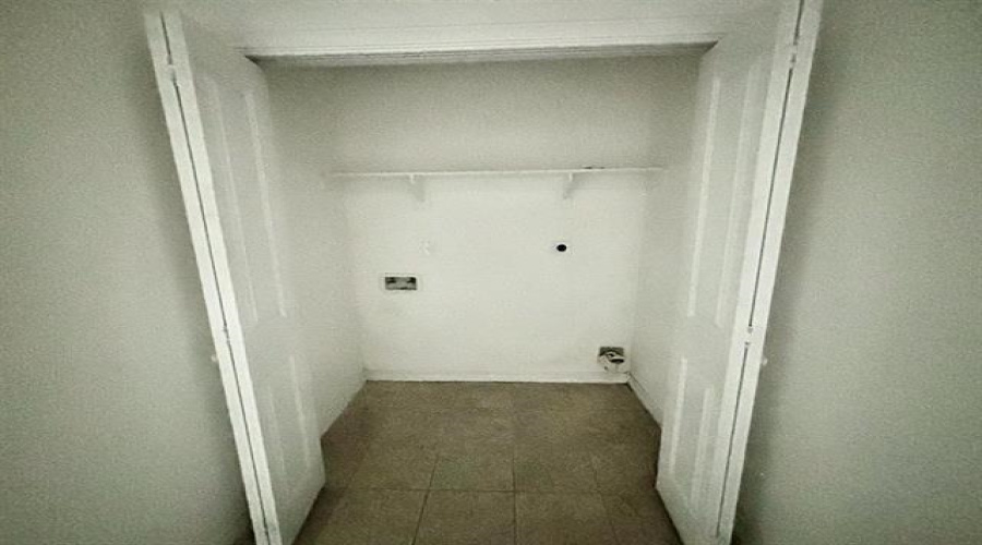 2529 Sabana Ln, Laredo, Texas 78046, 4 Bedrooms Bedrooms, 5 Rooms Rooms,2 BathroomsBathrooms,Residential,For Sale,2529 Sabana Ln,20262489