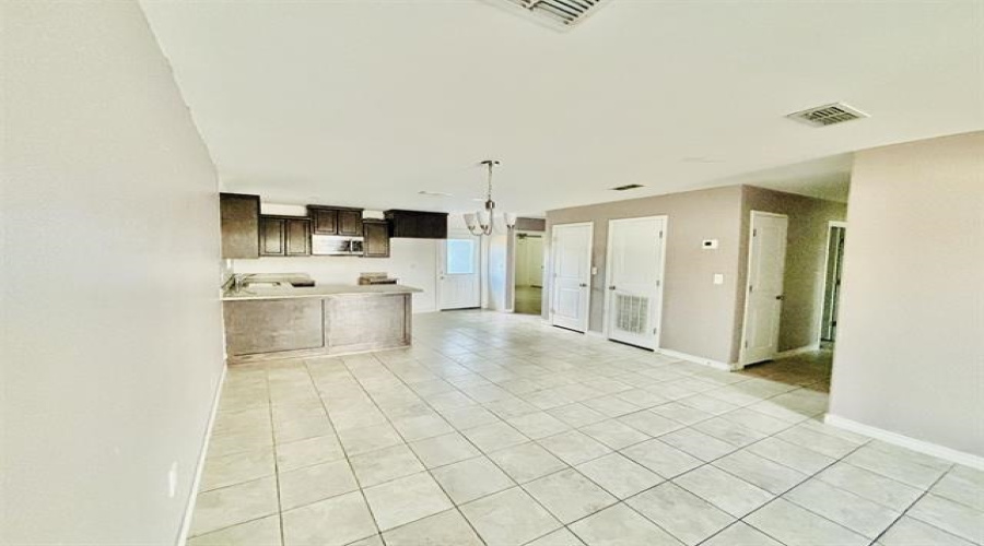 2529 Sabana Ln, Laredo, Texas 78046, 4 Bedrooms Bedrooms, 5 Rooms Rooms,2 BathroomsBathrooms,Residential,For Sale,2529 Sabana Ln,20262489
