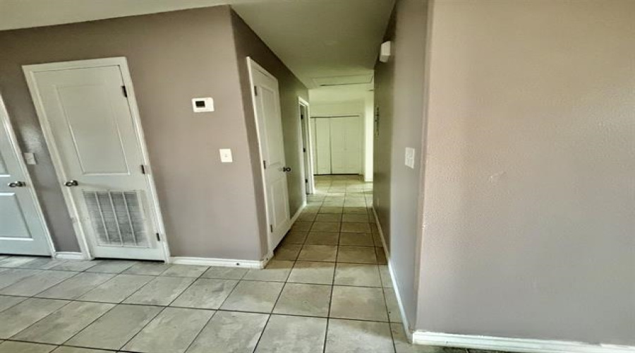 2529 Sabana Ln, Laredo, Texas 78046, 4 Bedrooms Bedrooms, 5 Rooms Rooms,2 BathroomsBathrooms,Residential,For Sale,2529 Sabana Ln,20262489