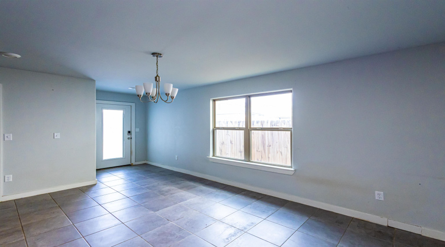 1704 Brownwood St., LAREDO, Texas 78046, 4 Bedrooms Bedrooms, 5 Rooms Rooms,2 BathroomsBathrooms,Residential,For Sale,1704 Brownwood St.,20262491