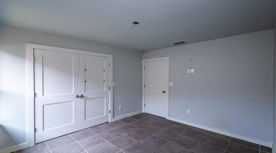 1704 Brownwood St., LAREDO, Texas 78046, 4 Bedrooms Bedrooms, 5 Rooms Rooms,2 BathroomsBathrooms,Residential,For Sale,1704 Brownwood St.,20262491