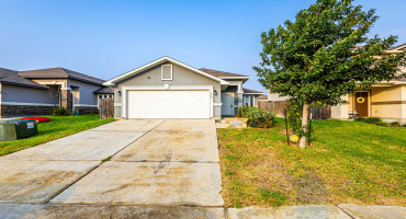 1704 Brownwood St., LAREDO, Texas 78046, 4 Bedrooms Bedrooms, 5 Rooms Rooms,2 BathroomsBathrooms,Residential,For Sale,1704 Brownwood St.,20262491