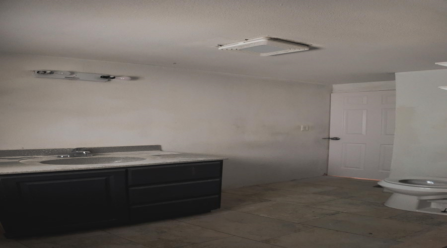 803 E Calais E Pl, Laredo, Texas 78045, 2 Bedrooms Bedrooms, 4 Rooms Rooms,1 BathroomBathrooms,Residential,For Sale,803 E Calais E Pl,20262492