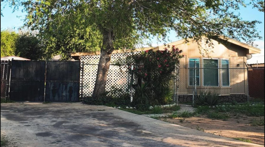 803 E Calais E Pl, Laredo, Texas 78045, 2 Bedrooms Bedrooms, 4 Rooms Rooms,1 BathroomBathrooms,Residential,For Sale,803 E Calais E Pl,20262492