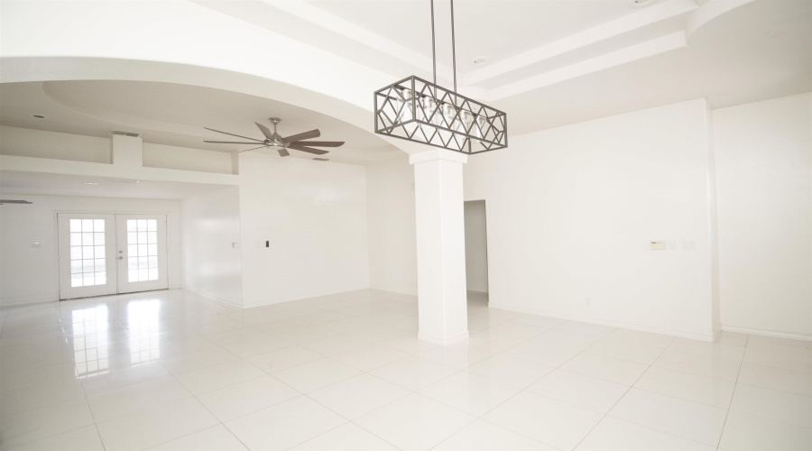 8996 Foggy Lp, Laredo, Texas 78045, 3 Bedrooms Bedrooms, 5 Rooms Rooms,2 BathroomsBathrooms,Residential,For Rent,8996 Foggy Lp,20262494