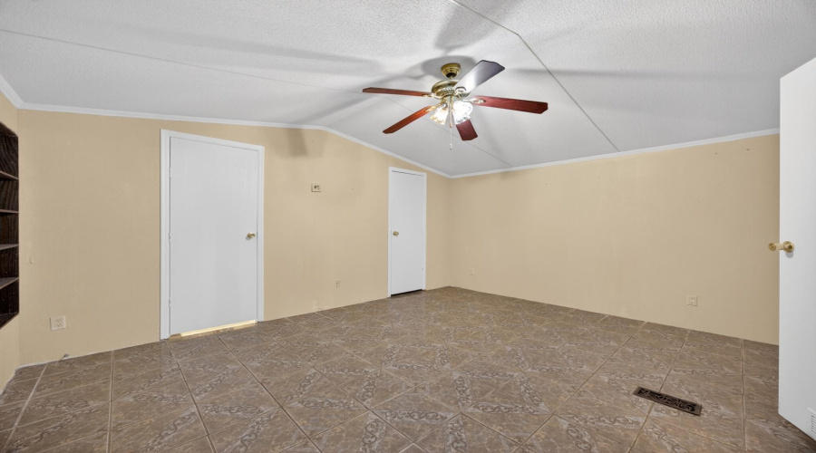 6304 Cereus Ct, laerdo, Texas 78043, 4 Bedrooms Bedrooms, 4 Rooms Rooms,2 BathroomsBathrooms,Residential,For Sale,6304 Cereus Ct,20262495