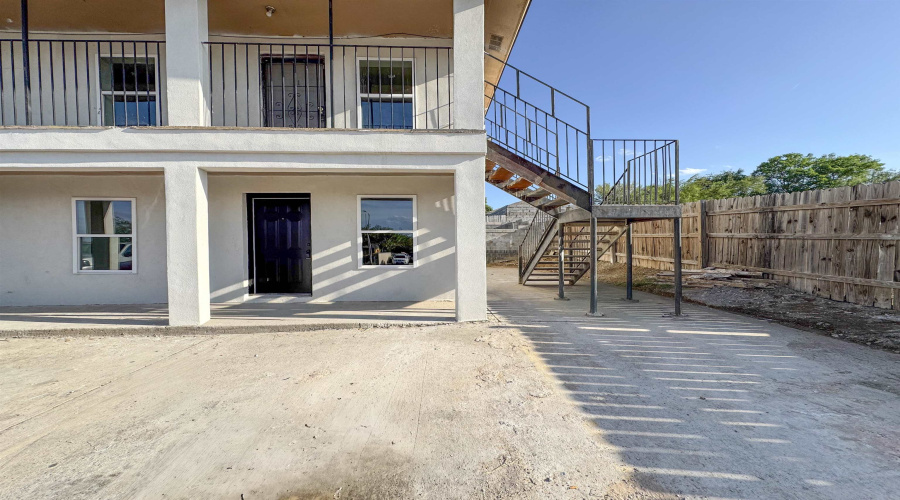 3123 Potomac Lp, Laredo, Texas 78046, 2 Bedrooms Bedrooms, 3 Rooms Rooms,1 BathroomBathrooms,Residential,For Rent,3123 Potomac Lp,20262496