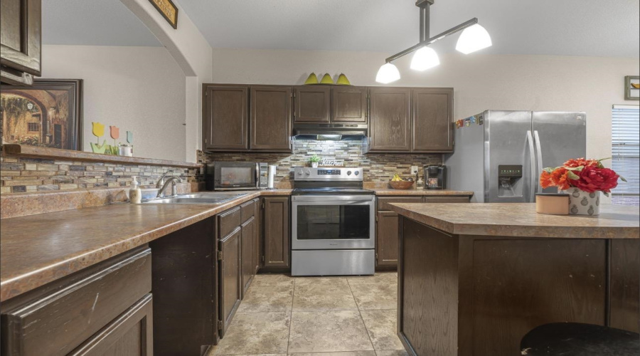 11168 Capistran Lp, Laredo, Texas 78045, 3 Bedrooms Bedrooms, 5 Rooms Rooms,2 BathroomsBathrooms,Residential,For Sale,11168 Capistran Lp,20262498