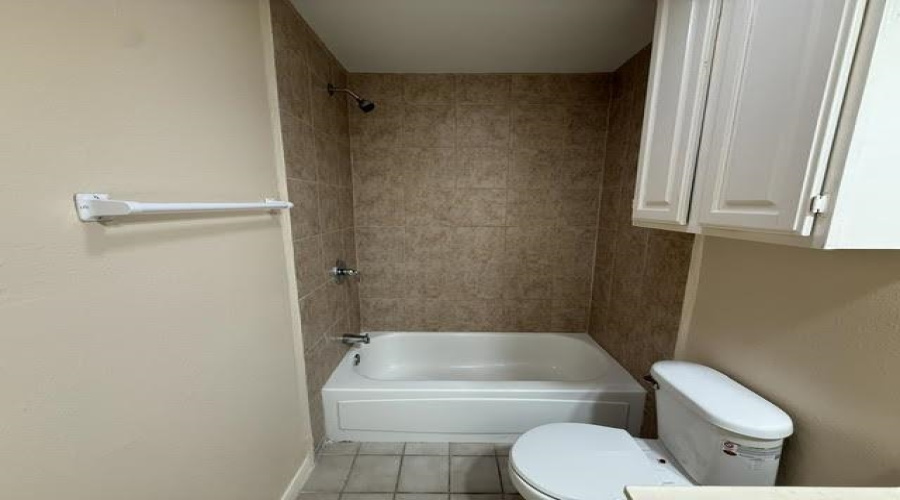 126 Atlanta Dr, Laredo, Texas 78045, 3 Bedrooms Bedrooms, 5 Rooms Rooms,2 BathroomsBathrooms,Residential,For Rent,126 Atlanta Dr,20262499