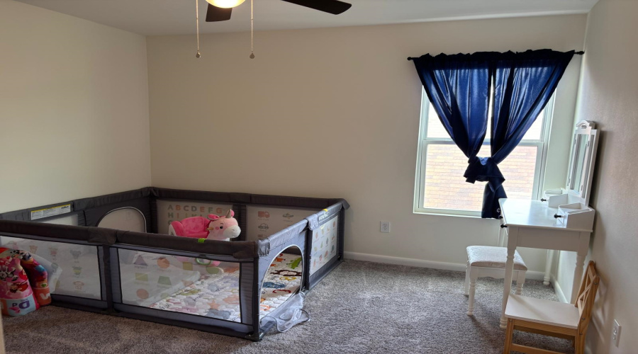 5423 Capilla St., Laredo, Texas 78046, 3 Bedrooms Bedrooms, 6 Rooms Rooms,2 BathroomsBathrooms,Residential,For Sale,5423 Capilla St.,20262502