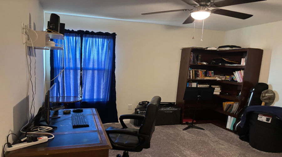 5423 Capilla St., Laredo, Texas 78046, 3 Bedrooms Bedrooms, 6 Rooms Rooms,2 BathroomsBathrooms,Residential,For Sale,5423 Capilla St.,20262502