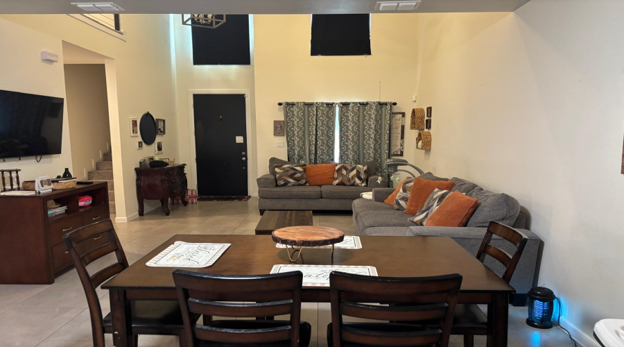 5423 Capilla St., Laredo, Texas 78046, 3 Bedrooms Bedrooms, 6 Rooms Rooms,2 BathroomsBathrooms,Residential,For Sale,5423 Capilla St.,20262502