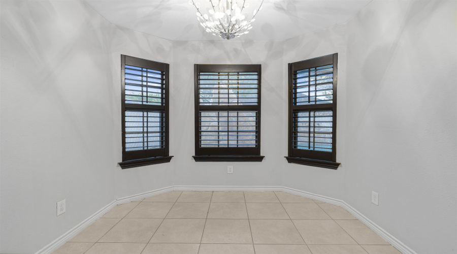 241 North Beach Ln, Laredo, Texas 78041, 4 Bedrooms Bedrooms, 7 Rooms Rooms,3 BathroomsBathrooms,Residential,For Sale,241 North Beach Ln,20255290