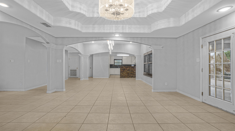 241 North Beach Ln, Laredo, Texas 78041, 4 Bedrooms Bedrooms, 7 Rooms Rooms,3 BathroomsBathrooms,Residential,For Sale,241 North Beach Ln,20255290
