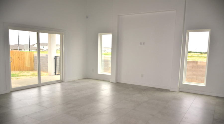 1027 Yellow Birch Dr., LAREDO, Texas 78045, 3 Bedrooms Bedrooms, 4 Rooms Rooms,2 BathroomsBathrooms,Residential,For Sale,1027 Yellow Birch Dr.,20262508